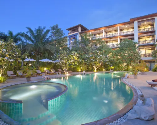 Le Murraya Boutique Serviced Residence & Resort Hotels near Petbuncha Thai Boxing Stadium