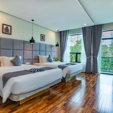 Rainforest Hotel by Nsun