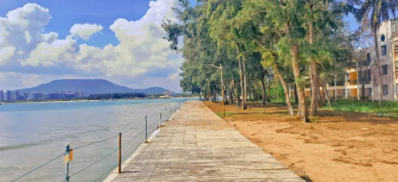 Nanwan Monkey Islet Tianlang Holiday Hotel