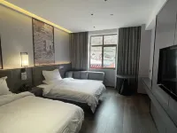Manlan Hotel Hotels in Banbar