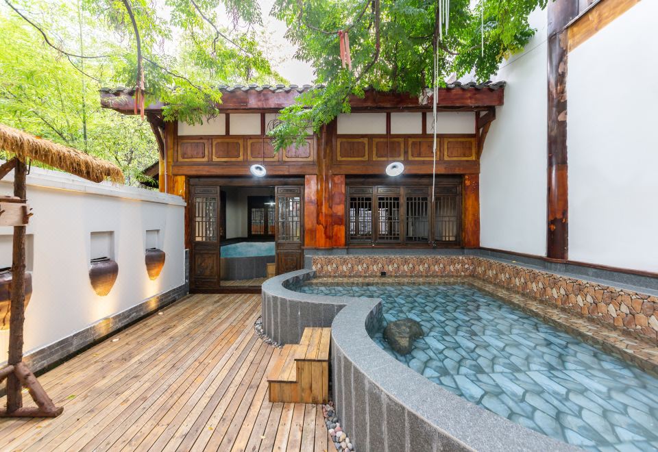 Xiuhu Hotel Emeishan Over view