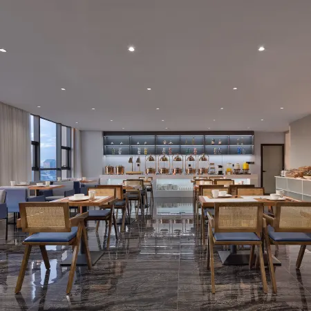 M.PLUS Designer Hotel(Du Jiang Yan Darong City Branch)