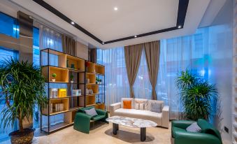 Elong Anyun Hotel (Haikou Friendship Sunshine City Haiken Square Branch)