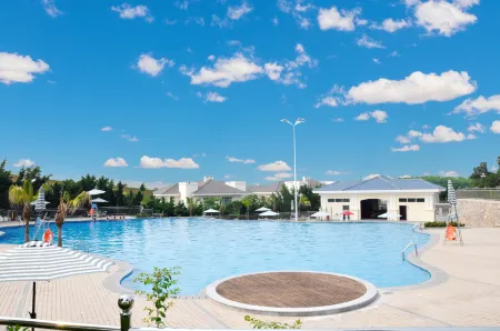 Huizhou Lakefacing Resort Co.Ltd Отели рядом с достопримечательностью «Fengzhu Garden»