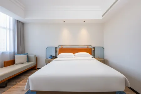 Echarm Hotel (Taiyuan Changfeng Street North America New World Subway Station)