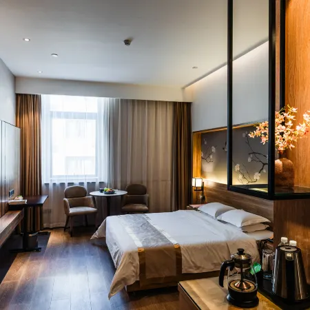 Langyue Hotel