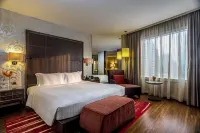 Hilton Bangkok Grande Asoke Hôtels à proximité de : Calypso Cabaret