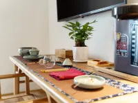 Jiali Hotel Select (Chengdu Chunxi Road Taikoo Li) Hotels near IFS