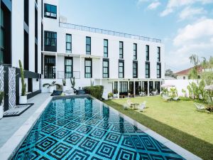 Blu Monkey Hub & Hotel Ranong