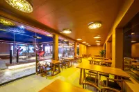 Longyin Cangshanxiao Hotel (Jiuhuang Mountain Rear Scenic Area)