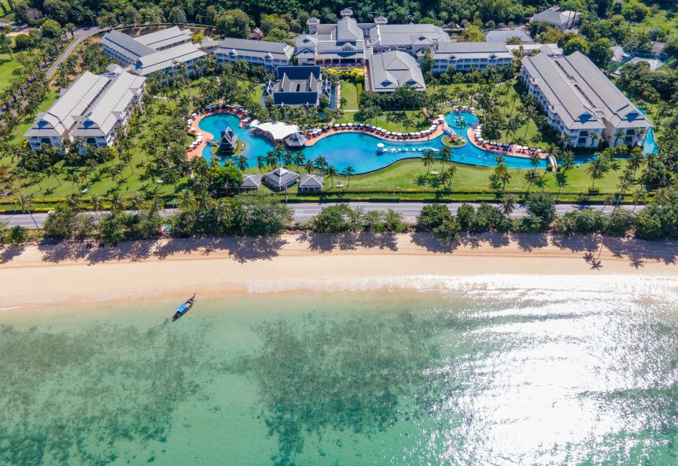 3. 소피텔 크라비 ..