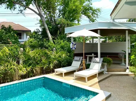 Hometown Hometale Отели рядом с достопримечательностью «Zen Paradise Chiang Mai Villa»