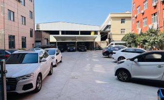 Cixi Holiday Inn