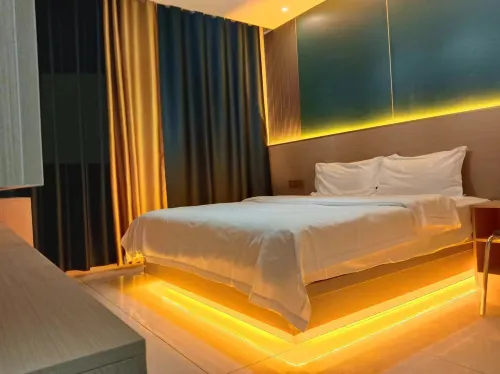 Yishui Orange Hotel