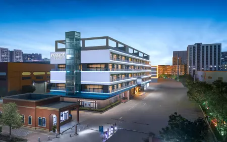 Country Inn & Suites by Radisson,Zhaoqing Sihui Dawang Square Hotel Отели в г. Сыхуэй