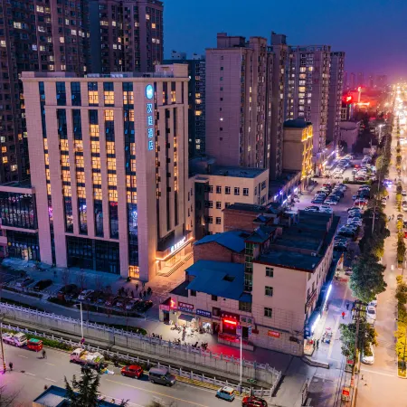 HanTing Hotel (Huyi Renmin Road) Отели рядом с достопримечательностью «Библиотека Сианьского нефтяного университета (Юйуйский кампус)»