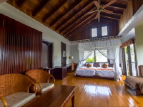 リブマックス アムス・カンナリゾートヴィラ 宜野座村のホテル