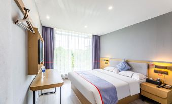 Junyi Chain Hotel (Hubei Polytechnic Institute)