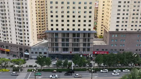 Borrman Hotel (Xining Railway Station) Отели рядом со станцией Xining Railway Station