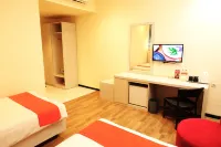 Halogen Hotel Airport Surabaya Hôtels à : Sedati