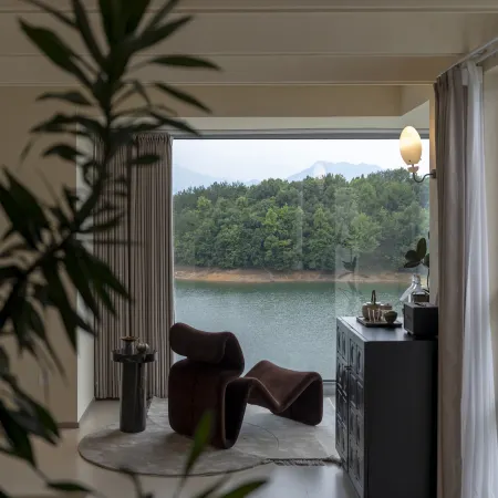 VOLVER RESORT