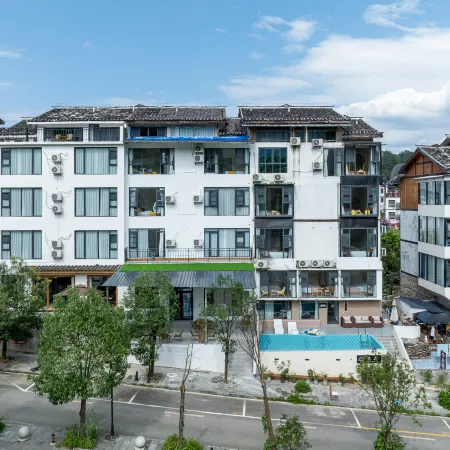 Libo Ancient Moon Residence (Xiaoqikong East Gate Store)