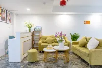 LUMI Hotel & Apartment