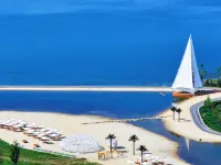 Xinyang Xingxiu River Beach Camping Hotel