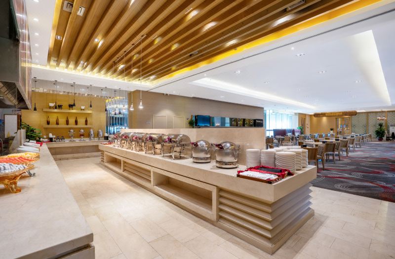 Pearl River International Hotel（Metro station YiJing Lu）