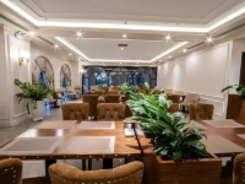 Ostara Hotel & Apartment โรงแรมในไฮฟอง