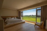 Crop & Calm Hot Spring - balcony
