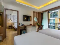GLOW Ao Nang Krabi Hotels near Ao nang Landmark boxing Stadium