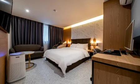 Urban Brown Hotel Chungju City Hall Отели в г. Чхунджу