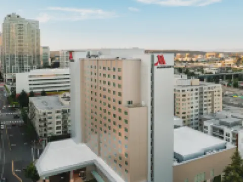 ซีแอตเทิล แมริออท เบลล์วิว โรงแรมในเบลเลอวู