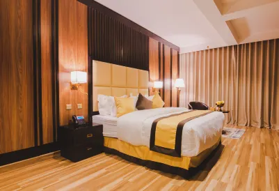 Golden Ship Hotel
