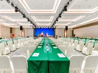 Langshen Huaji Hotel (Xichang Huoba Square)