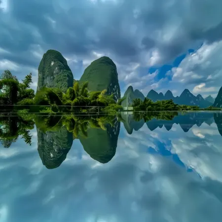 Linshan Luxury River View Hotel (Yangshuo West Street Lijiang Branch)
