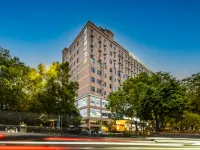 Rezen Select Hotel ( Olympic Sports Center Financial City) Hotels near METRO (Guangzhou Tianhe Shopping Mall Shop)