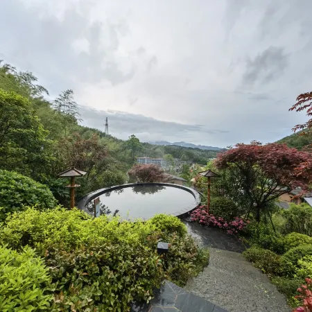MingYueChuan·Infully Yunsu Hot Spring Hote