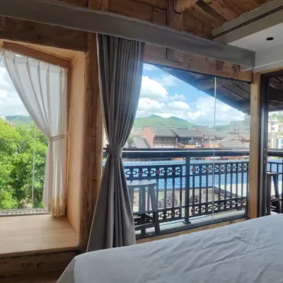 Tianxinge Hotels near Jichuan Gate