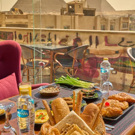 King Pyramids View Hotel