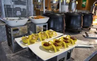 Hilton Garden Inn Ningbo - breakfast