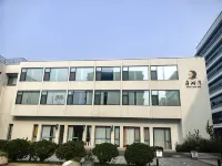 Moon Lake Bay Hotel Hotels near Dongchenghui