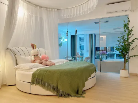 Anning Hot Spring Mushroom Building Отели рядом с достопримечательностью «Caoxi Temple»