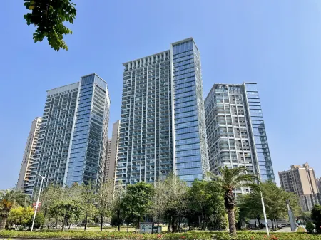 Monsoon Select Apartment (Zhongshan Poly Plaza)