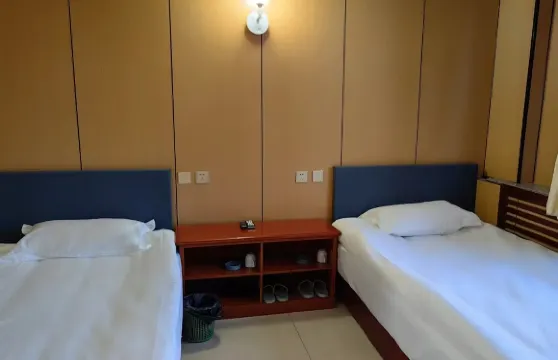 尼勒克齊新賓館