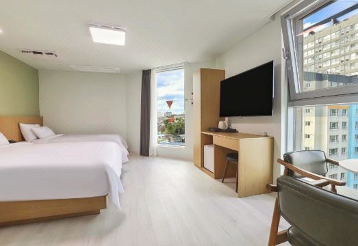 3. 속초 관광호텔 ..