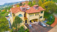 Yixiu Yijing Yishengyuan · Golf Villa (Yangzonghai Tourism Resort) Hotels near Yongfengying Railway Station