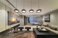 ALLIA Platinum Crystal Hotel (Chongqing Guanyinqiao Pedestrian Street Branch) Các khách sạn gần Ciqikou Ancient Town