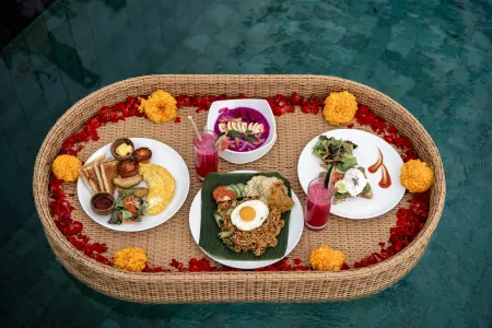 Padi Bali Retreat Отели рядом с достопримечательностью «Pura Pusering Jagat»